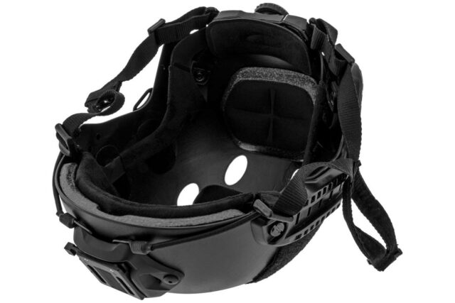Strike Fast Helmet - Black-17651
